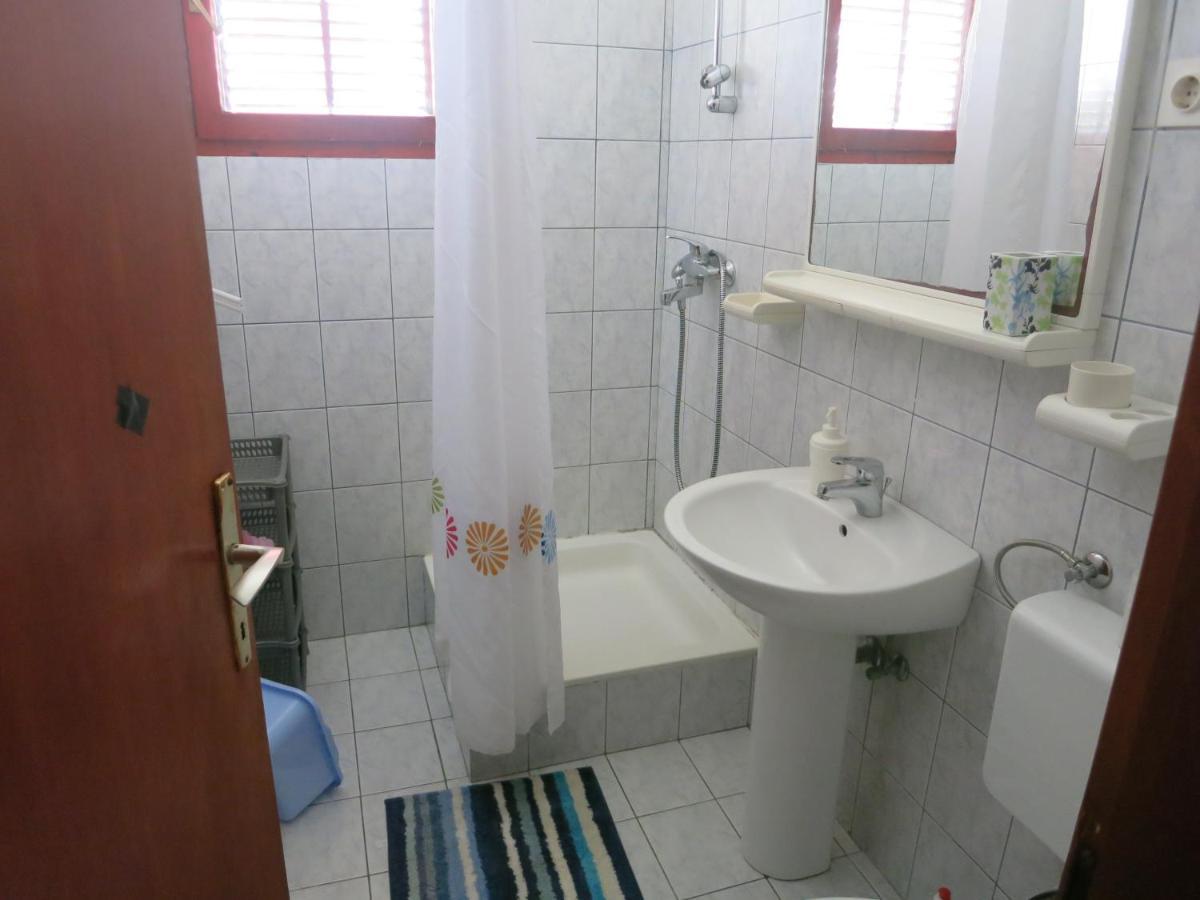 Apartments Delibasic 로고즈니차 외부 사진