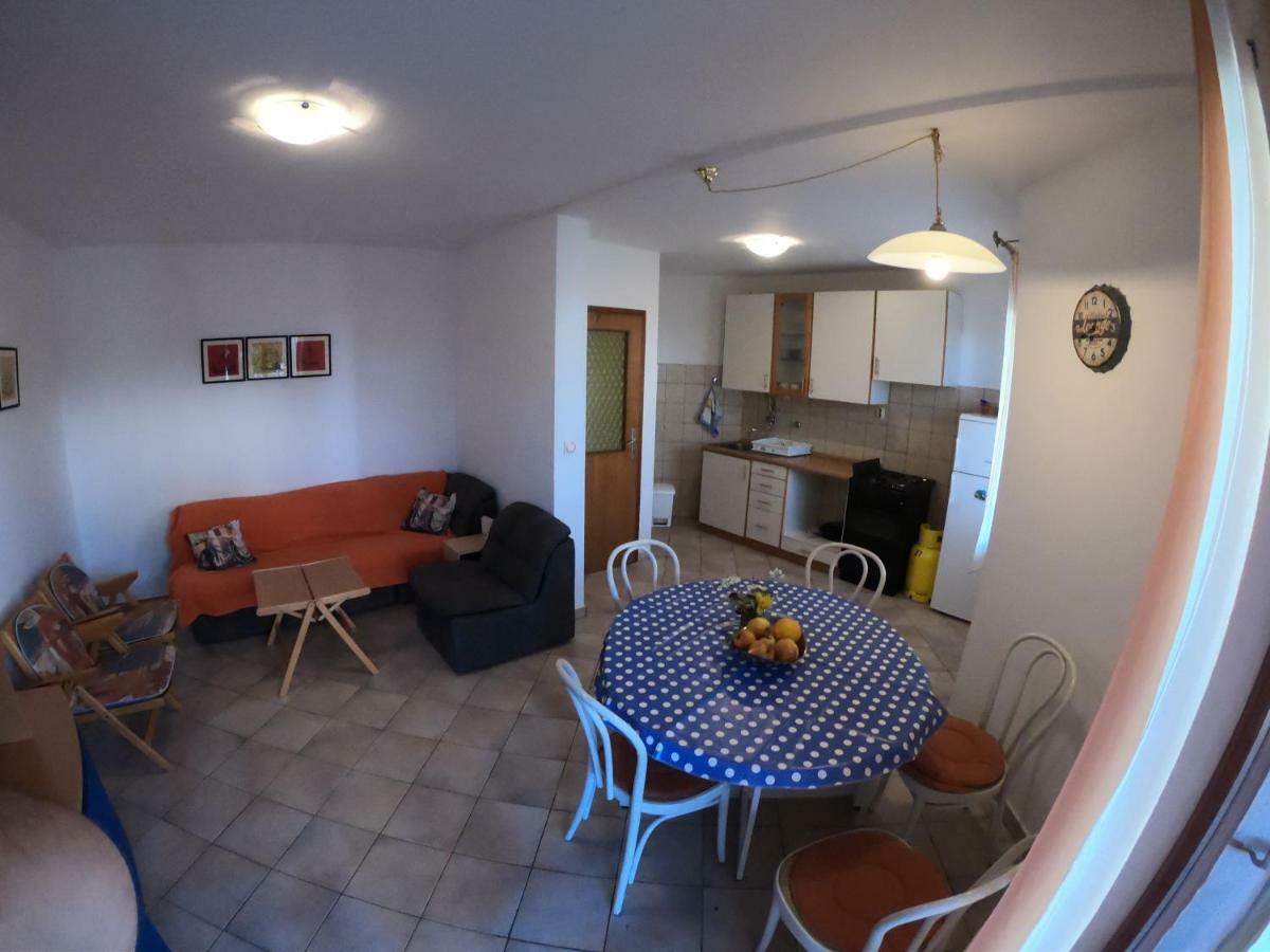 Apartments Delibasic 로고즈니차 외부 사진