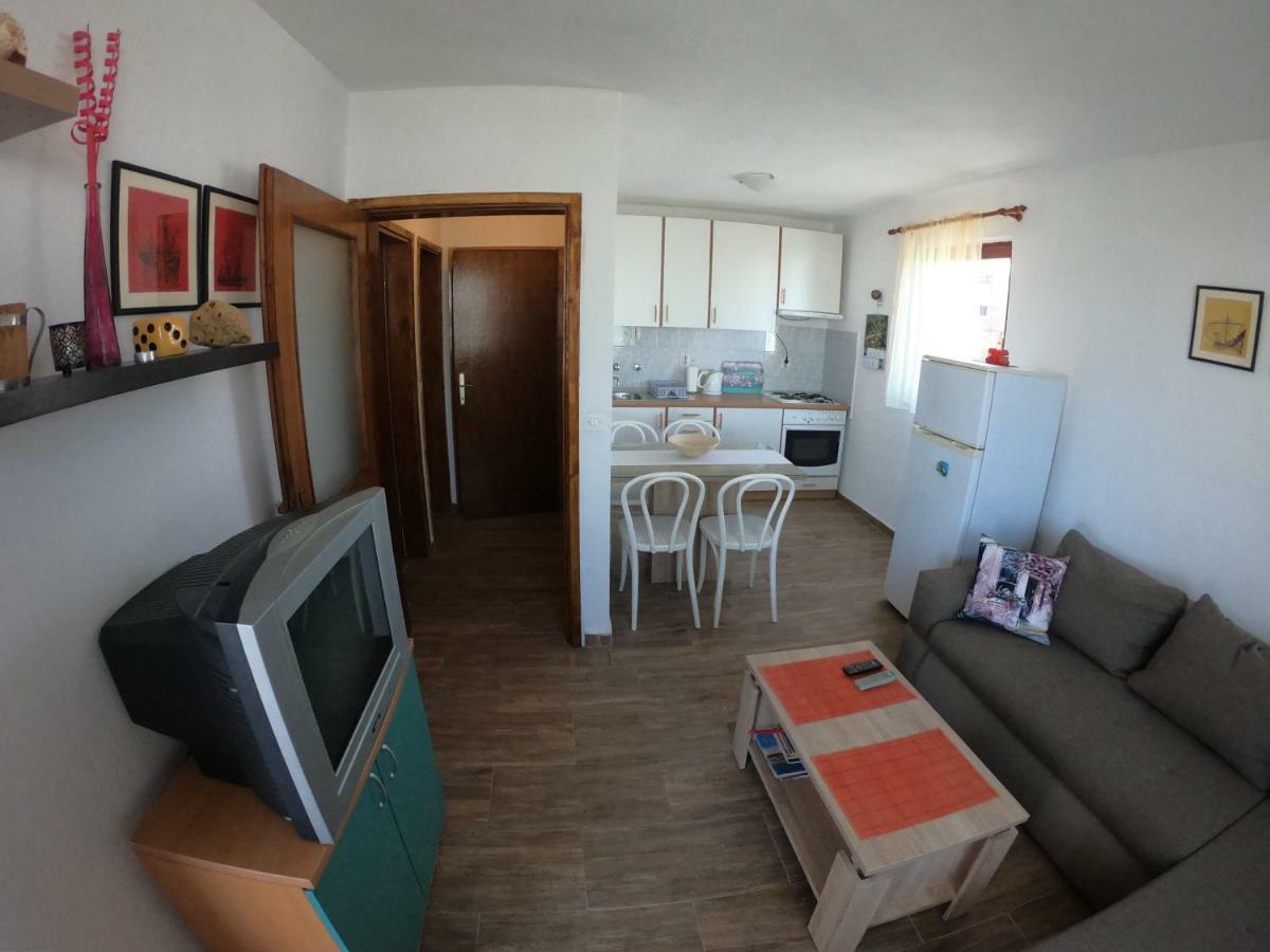 Apartments Delibasic 로고즈니차 외부 사진
