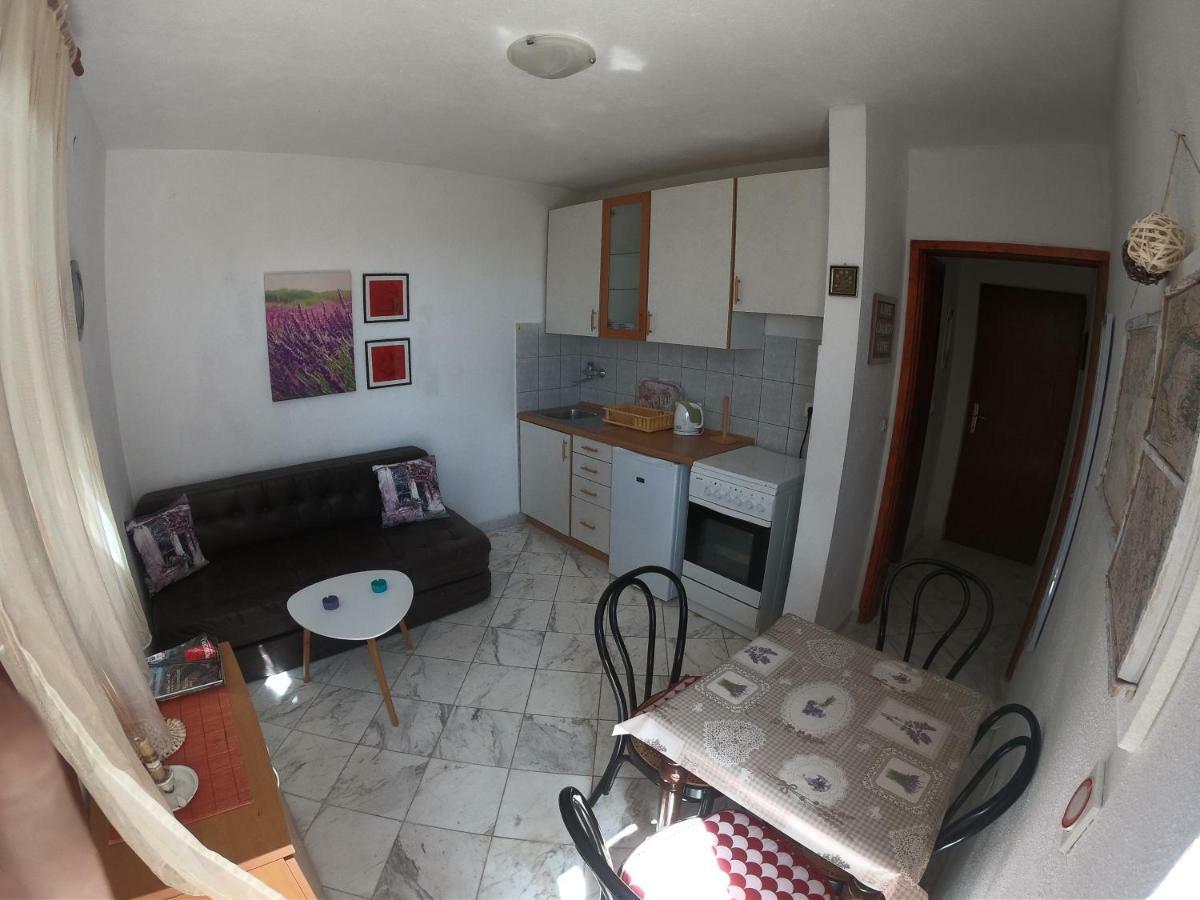 Apartments Delibasic 로고즈니차 외부 사진