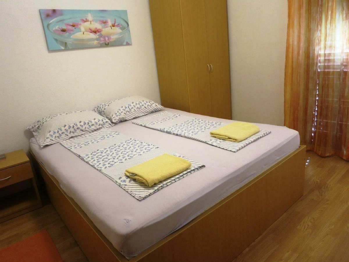 Apartments Delibasic 로고즈니차 외부 사진